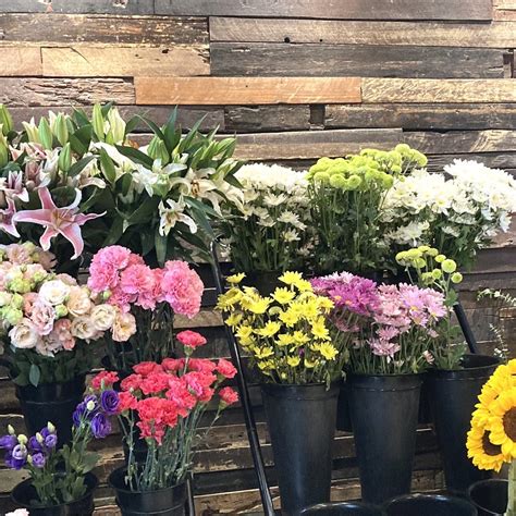 Top 10 Best Florists Near Mandaluyong, Metro Manila .
